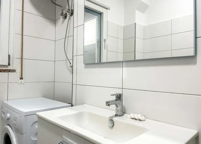 Villa Beach * Golem (Tirana)